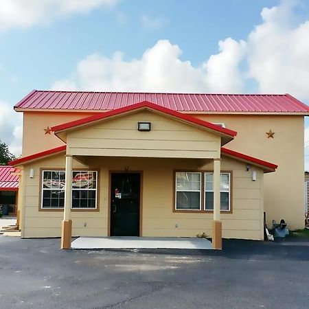 Budget Inn Hallettsville ภายนอก รูปภาพ